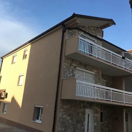 Zdenka Apartment